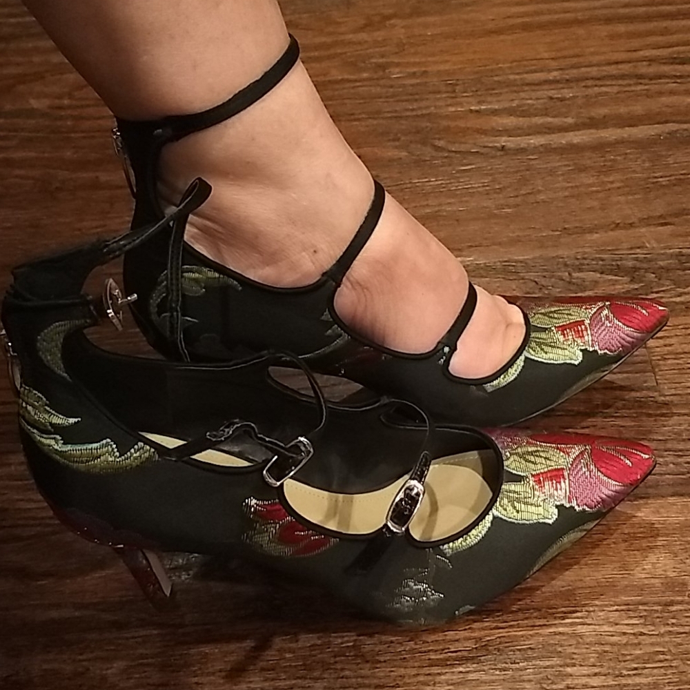 FINALPRICE🔥Marc Fisher 3 buckle heels SZ(-8M)